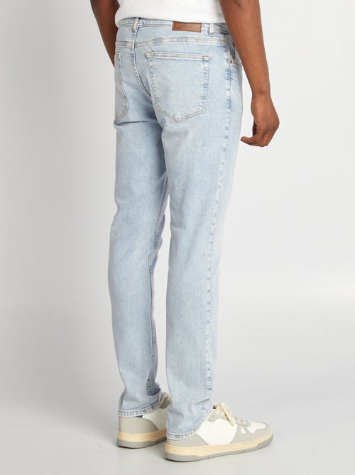 Slim-fit spijkerbroek met vijf zakken - Kiabi Slim-fit spijkerbroek met vijf zakken - Kiabi