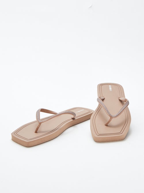 Slippers met vierkante neus en glanzende details - Kiabi