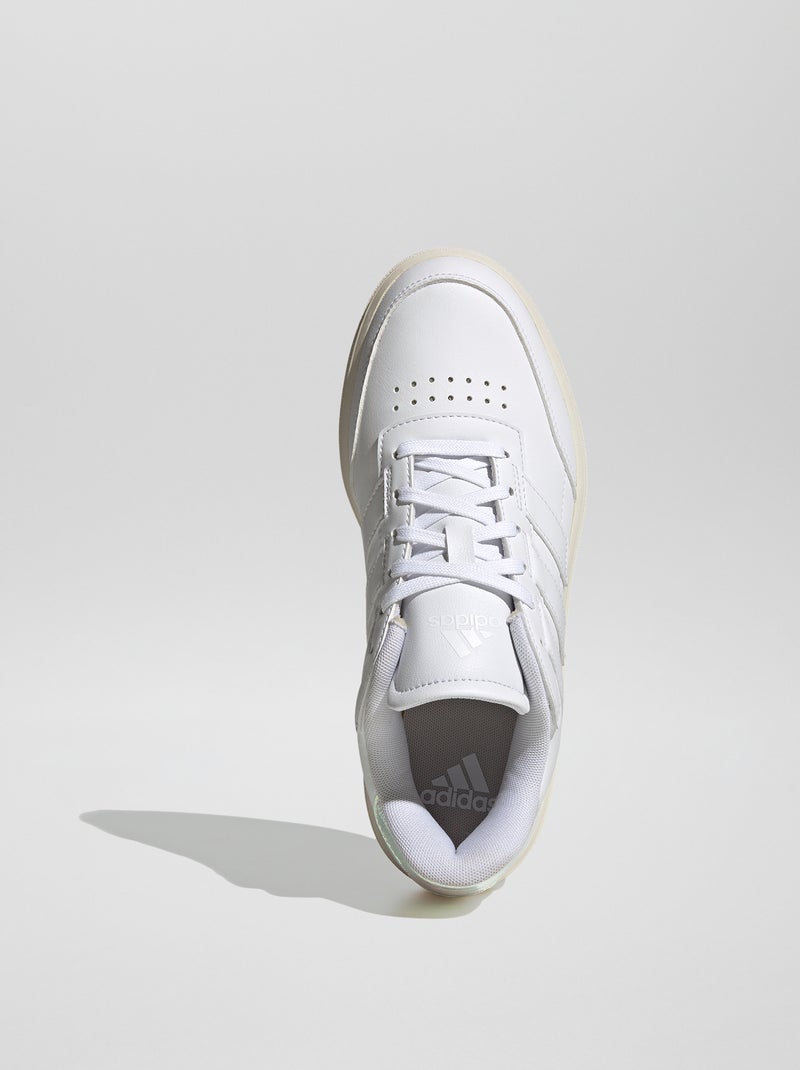 Sneakers 'adidas' Courtblock' wit - Kiabi