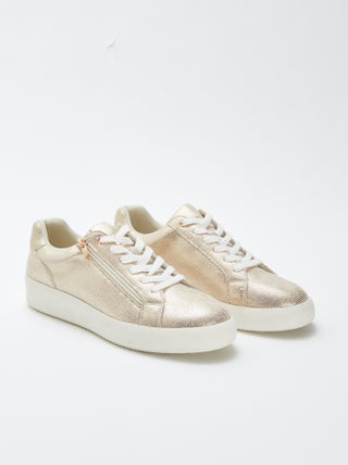 Sneakers met glanzend effect