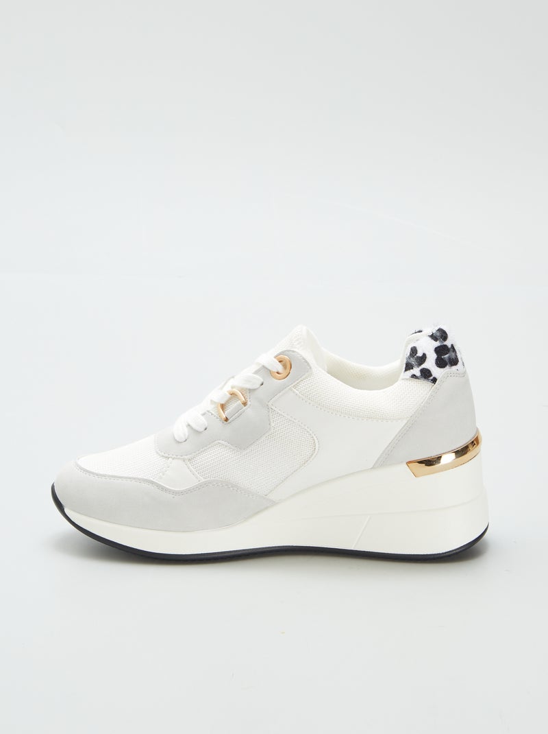 Sneakers met sleehak WIT - Kiabi