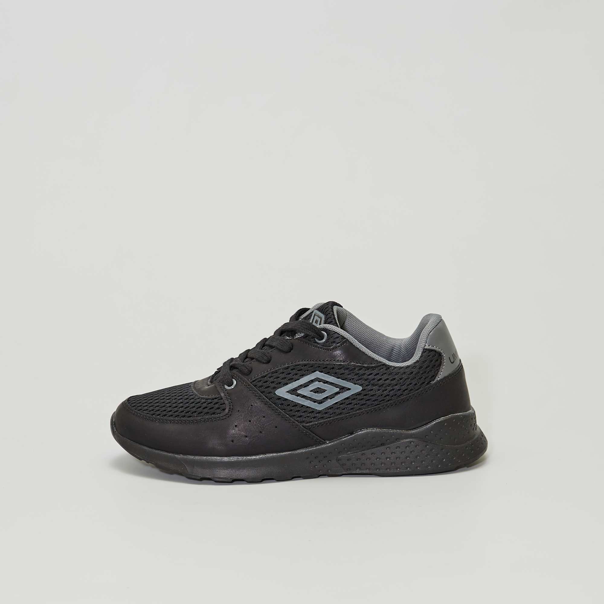 UMBRO Schoenen, Tassen, Kleding, Horloge, Accessoires, Textielaccessoires,  Sous-vetements - Gratis levering | Spartoo.nl