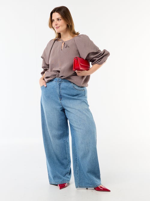 Soepele blouse met lange mouwen en brede kraagruffel - Kiabi