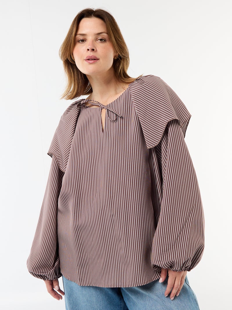 Soepele blouse met lange mouwen en brede kraagruffel Bruin - Kiabi