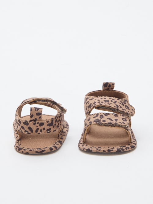 Soepele sandalen met 2 bandjes - Kiabi