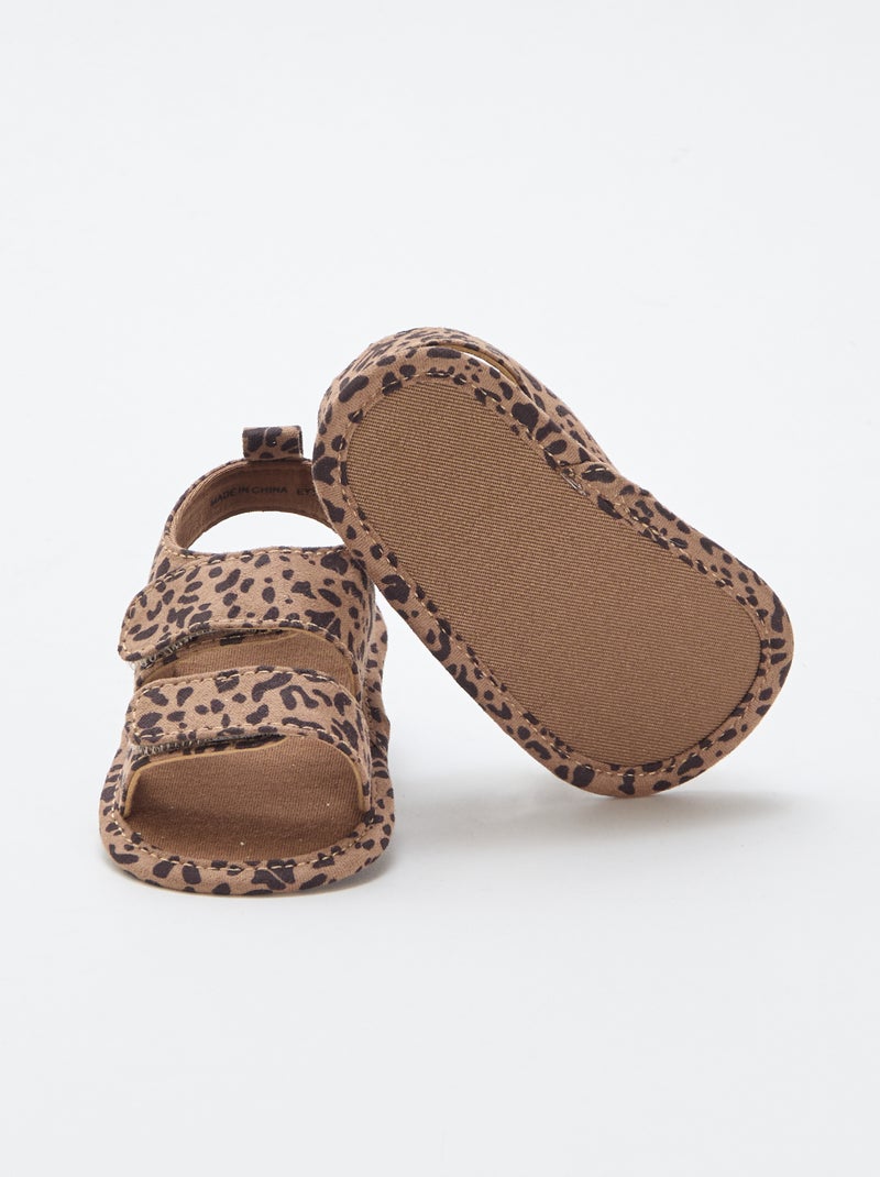 Soepele sandalen met 2 bandjes Bruin - Kiabi