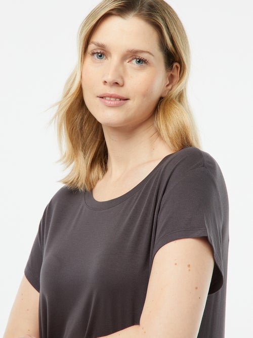 Soepelvallend nachthemd in T-shirtmodel - Kiabi