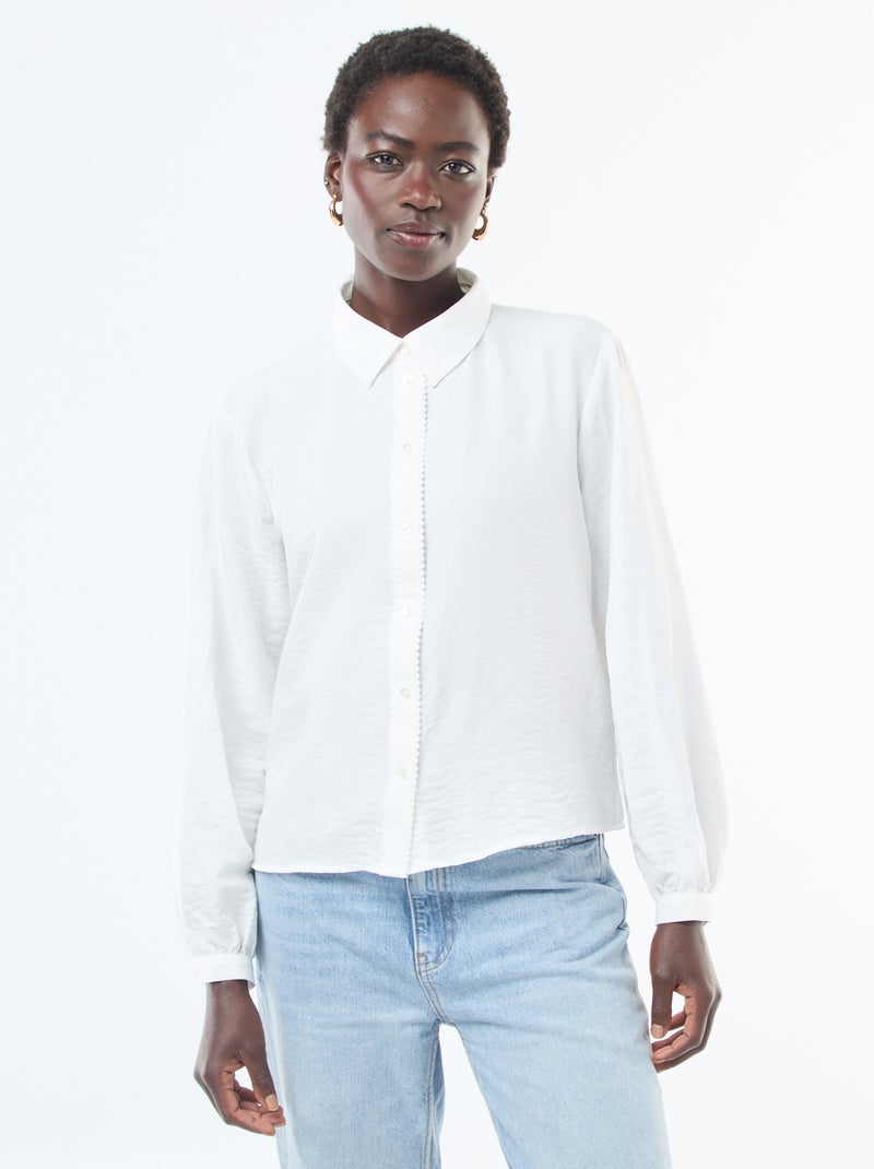 Soepelvallende blouse met knooppatjes Wit - Kiabi
