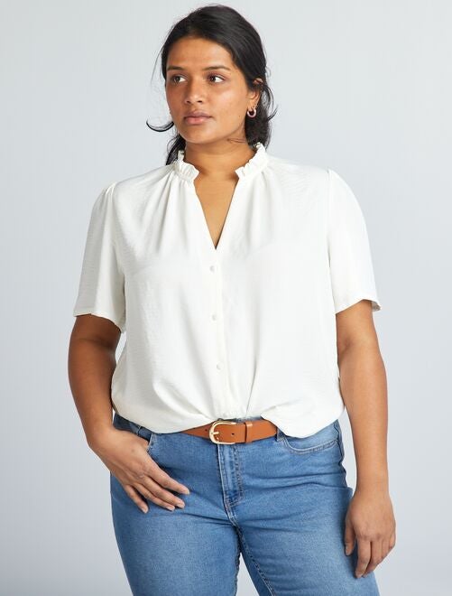 Soepelvallende blouse met ruchekraagje - Kiabi