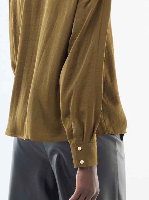 Soepelvallende blouse met satijneffect en goudkleurige knopen - Kiabi