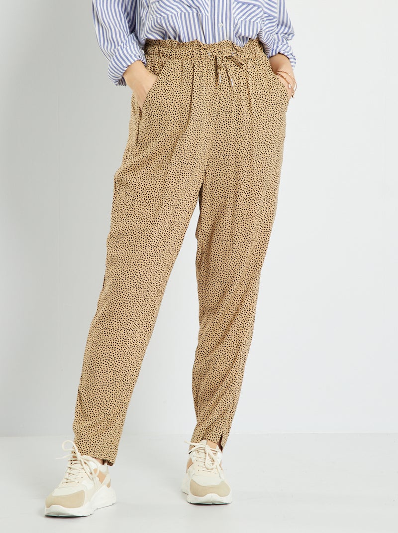 Vrouwelijke broek fotos de stock, imágenes de Vrouwelijke broek sin