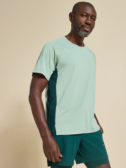 Sport T-shirt met reflecterend detail - (ekstract) - Kiabi Sport T-shirt met reflecterend detail - (ekstract) - Kiabi