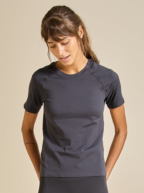 Sport T-shirt met tweedehuid-effect - (ekstract) - Kiabi