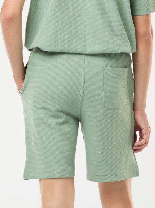 Sportshort met zakken en fantasiepatroontje - Kiabi