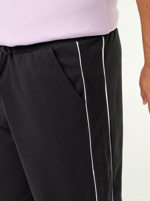 Sporttraining met contrasterende biezen - Kiabi