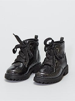 Stoere, gelakte enkellaarzen met pailletten - Kiabi