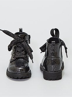 Stoere, gelakte enkellaarzen met pailletten - Kiabi