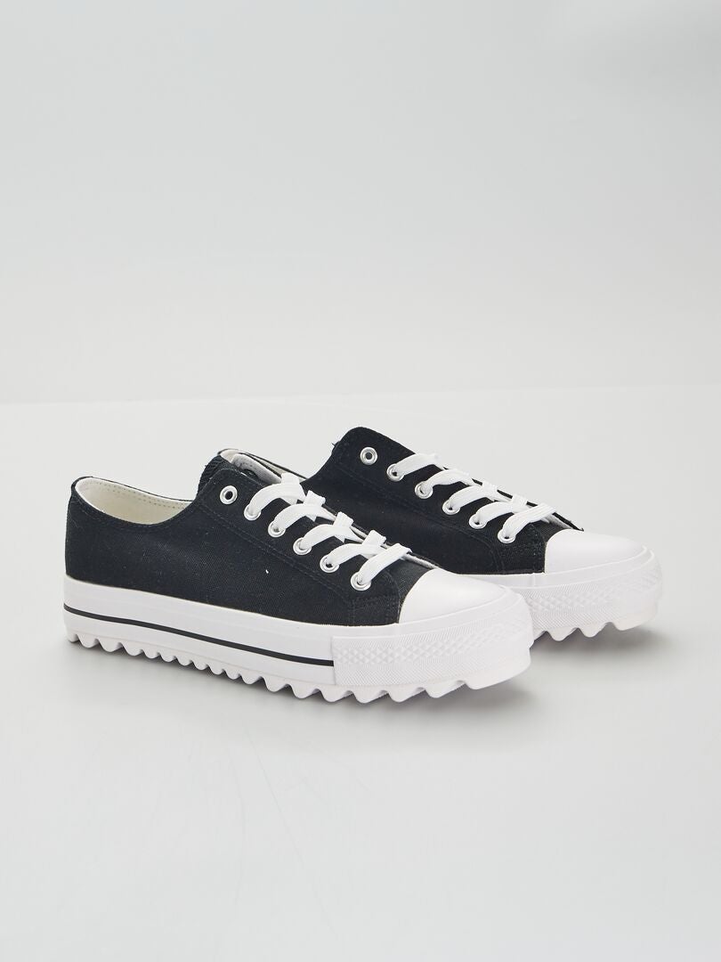 Sneakers met stevige online zool