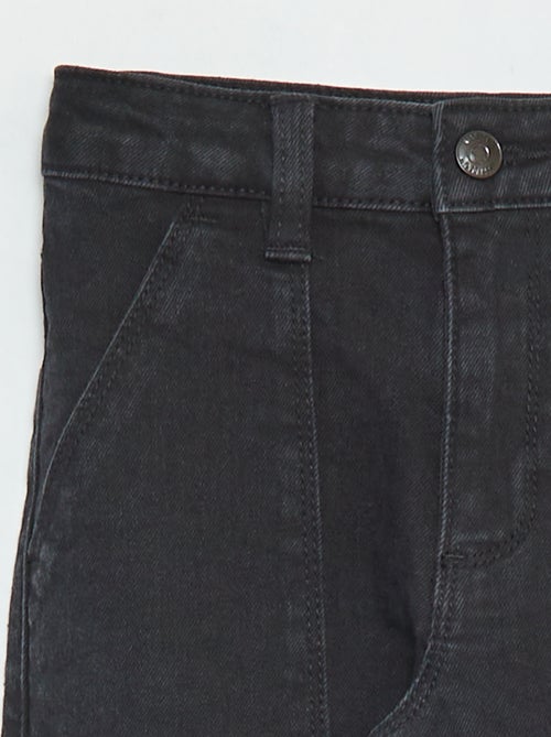 Strakke broek met zak met klepje, een bijzonder comfortabel model - Kiabi