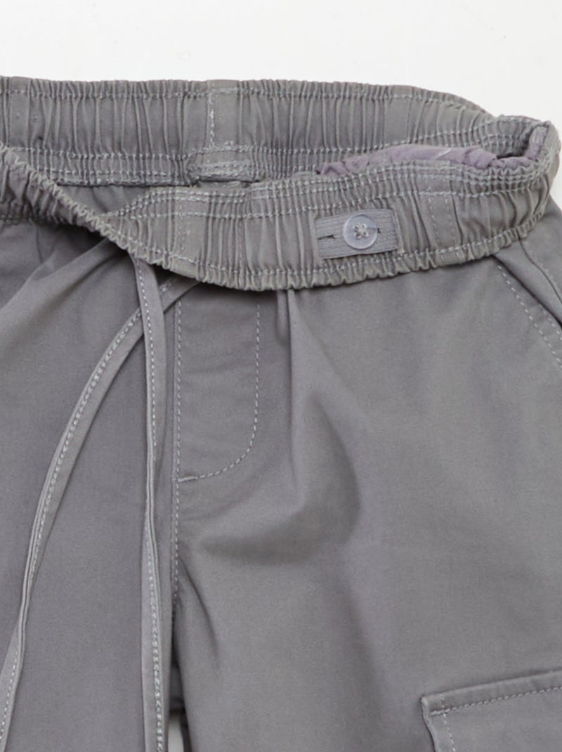 Stretchbroek met zakken GRIJS - Kiabi