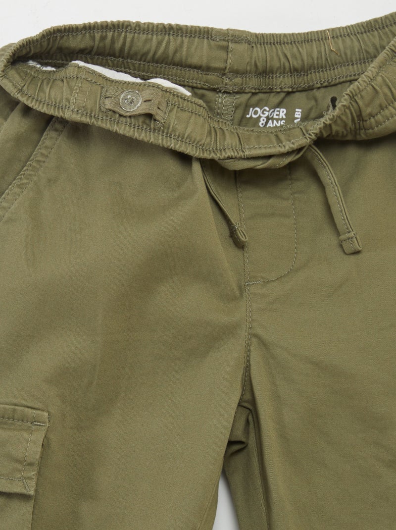 Stretchbroek met zakken groen - Kiabi