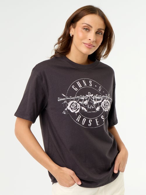 T-shirt 'Guns N'Roses' met korte mouwen en print op voor- en achterkant - Kiabi T-shirt 'Guns N'Roses' met korte mouwen en print op voor- en achterkant - Kiabi