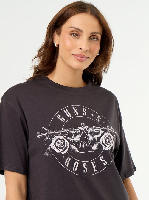 T-shirt 'Guns N'Roses' met korte mouwen en print op voor- en achterkant - Kiabi T-shirt 'Guns N'Roses' met korte mouwen en print op voor- en achterkant - Kiabi