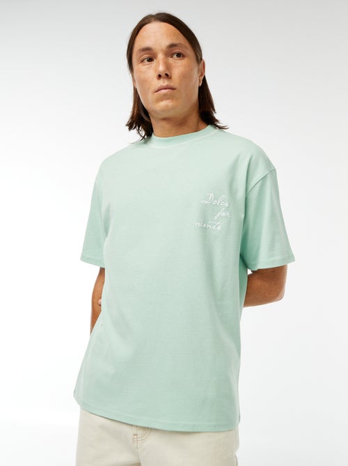 T-shirt met borduursel op de borst en print achter - Kiabi