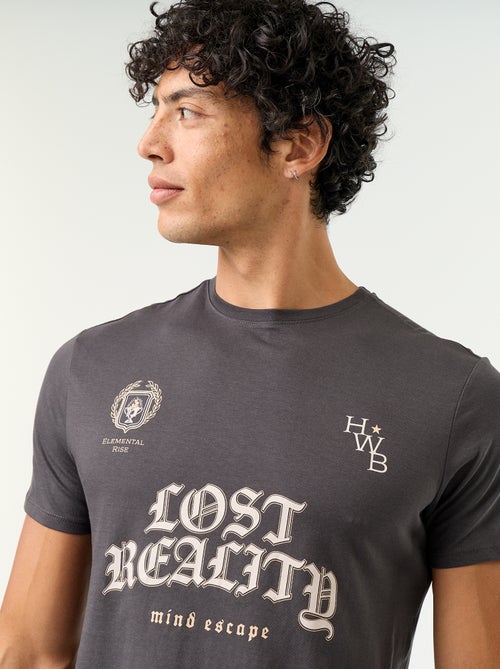 T-shirt met fantasieprint en korte mouwen - Kiabi T-shirt met fantasieprint en korte mouwen - Kiabi
