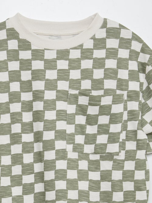 T-shirt met korte mouw, borstzakje en prints - Kiabi