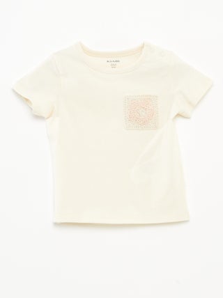 T-shirt met korte mouw en borstzakje van macramé