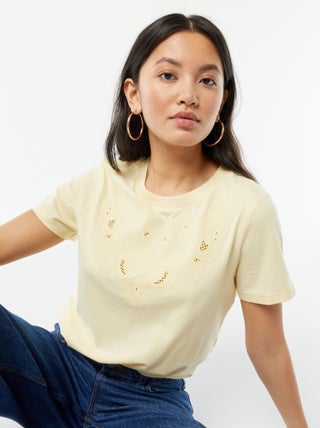 T-shirt met korte mouw en leuk borduursel