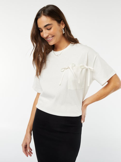 T-shirt met korte mouw en sierstrikjes - Kiabi