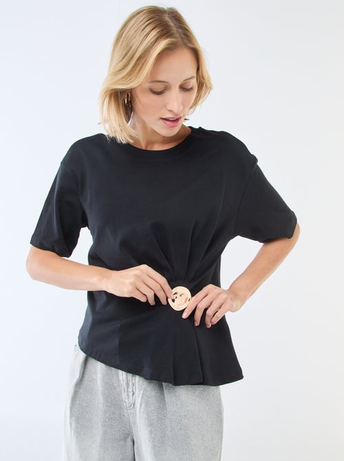 T-shirt met korte mouw met sieraaddetail en gedraaid effect - Kiabi