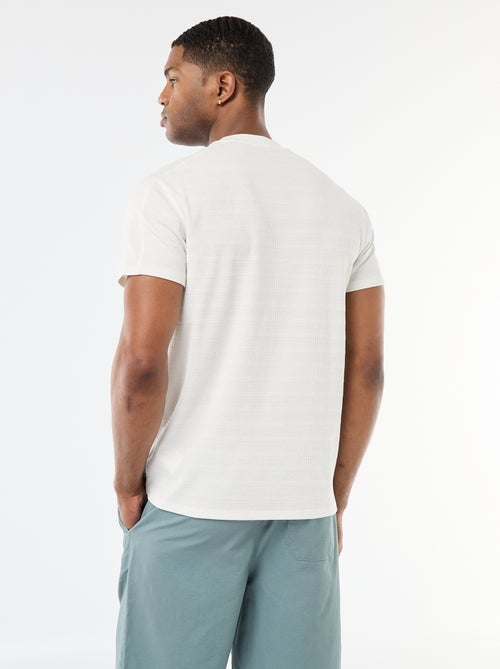 T-shirt met ronde hals en korte mouwen van gewafelde stof - Kiabi