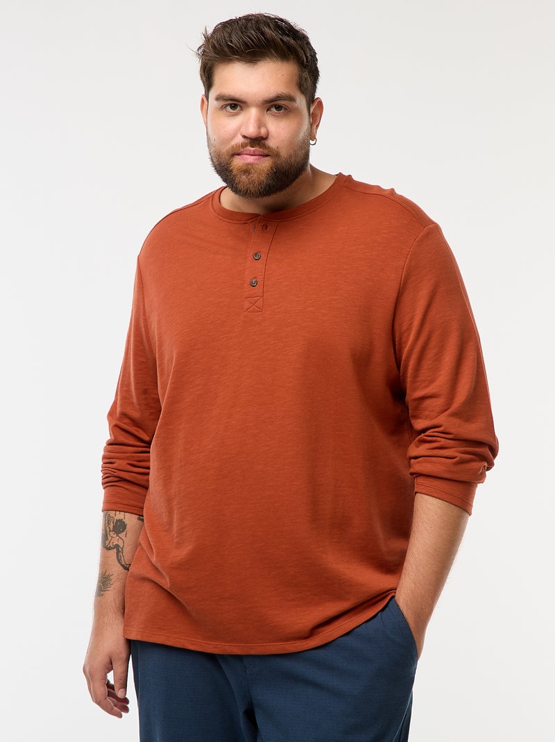 T-shirt van jersey met lange mouw en henleykraag Bruin - Kiabi