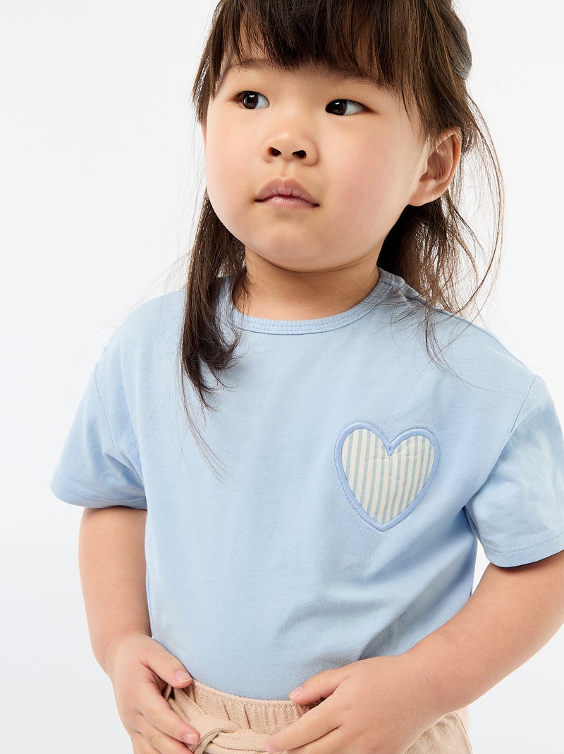 T-shirt van jerseytricot met hartpatch Blauw - Kiabi