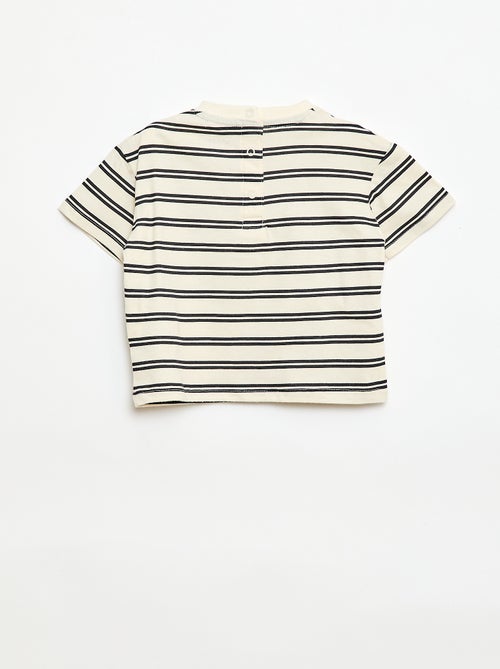 T-shirt van jerseytricot met korte mouwen en borstzak met print - Kiabi