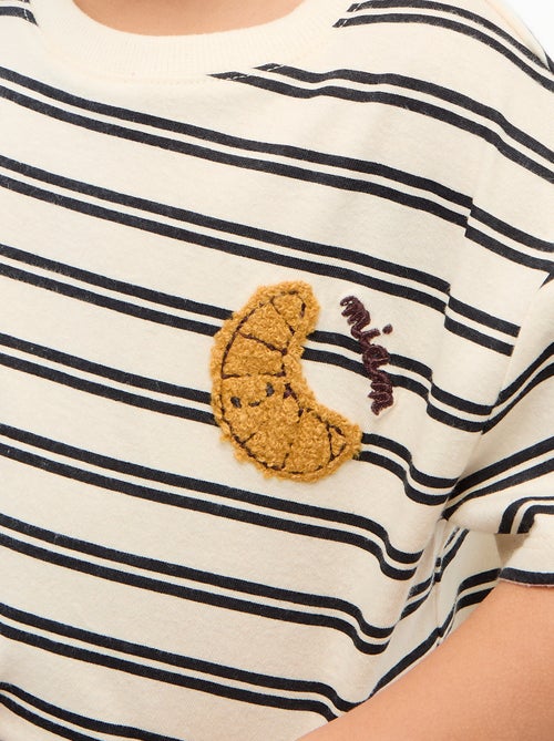 T-shirt van jerseytricot met korte mouwen en borstzak met print - Kiabi