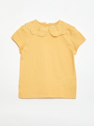 T-shirt van jerseytricot met ronde hals en broderie anglaise
