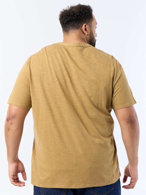 T-shirt van jerseytricot met tunisische kraag en korte mouwen - Kiabi