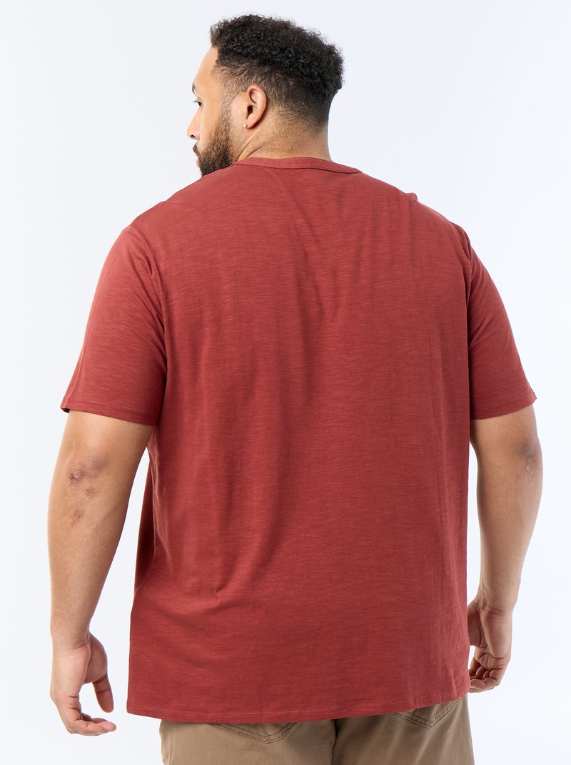 T-shirt van jerseytricot met tunisische kraag en korte mouwen Rood - Kiabi