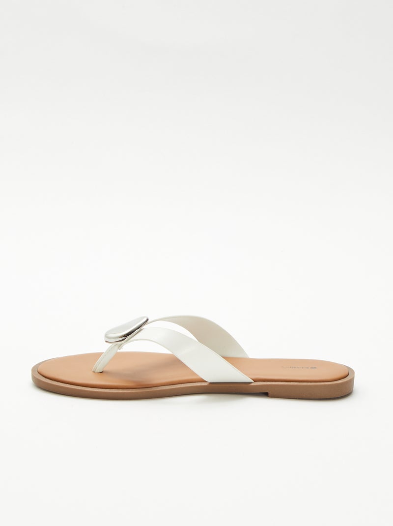 Teenslippers van imitatieleer met metalen detail Wit - Kiabi