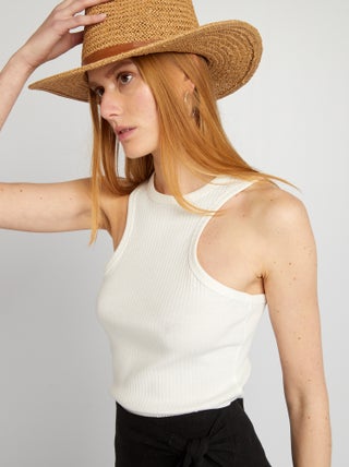 Top in haltermodel