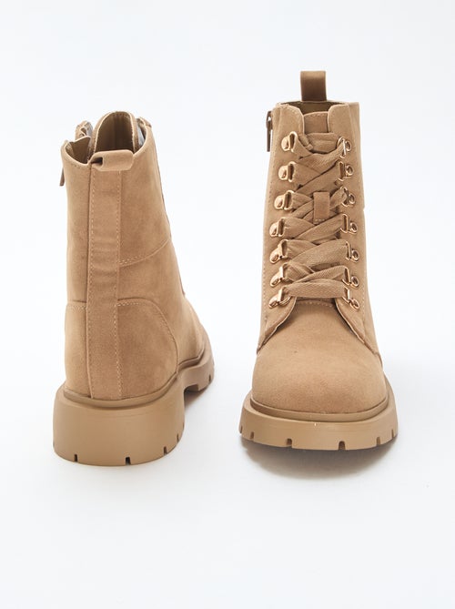 Trekkingschoenen met goudkleurige ringetjes - Kiabi