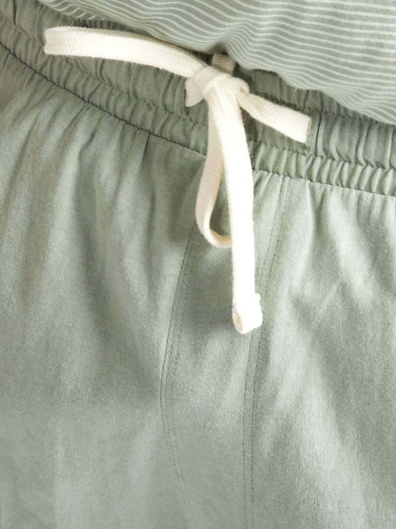 Tweedelige, korte pyjama met T-shirt + short - 2-delig GROEN - Kiabi