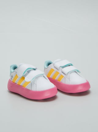 Tweekleurige Adidas-sneakers met Disney-print