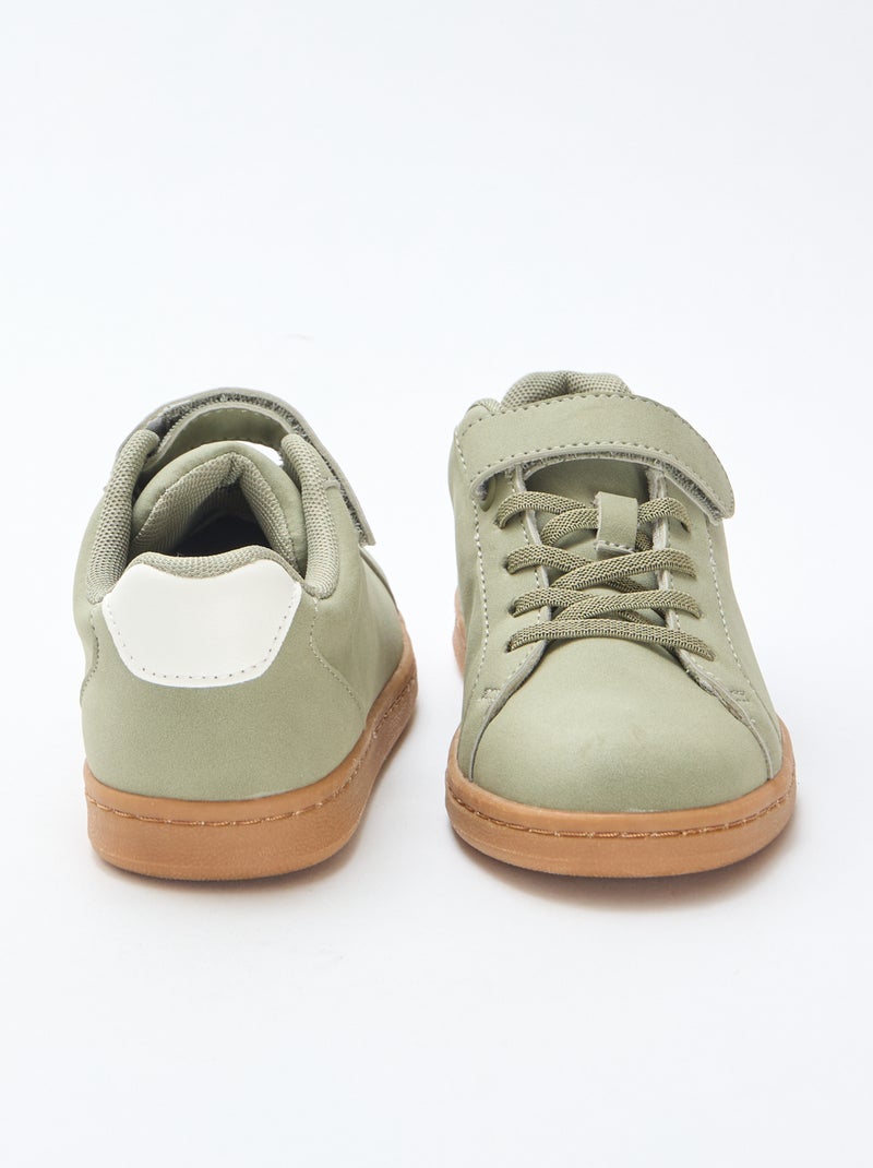 Tweekleurige lage sneakers van suèdine Groen - Kiabi