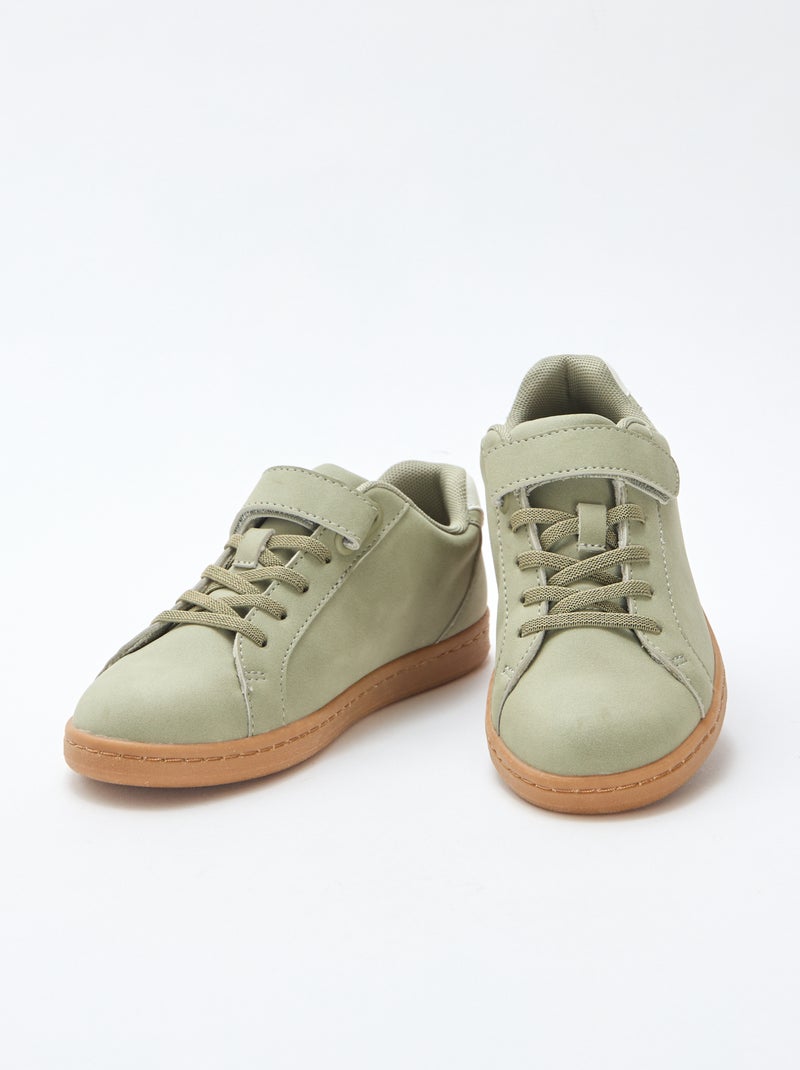 Tweekleurige lage sneakers van suèdine Groen - Kiabi