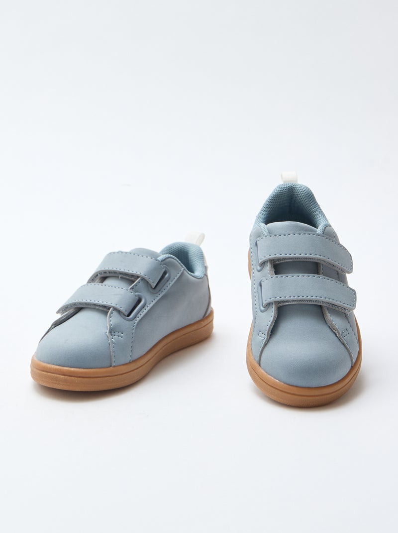 Tweekleurige lage sneakers van suèdine met klittenband Blauw - Kiabi